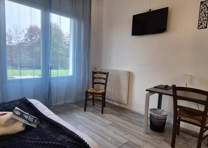 Domaine Du Bocage מלון 2*