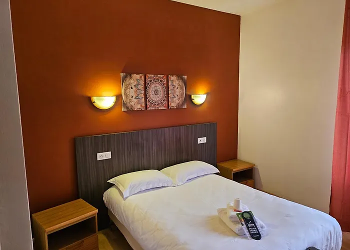 מלון Domaine Du Bocage